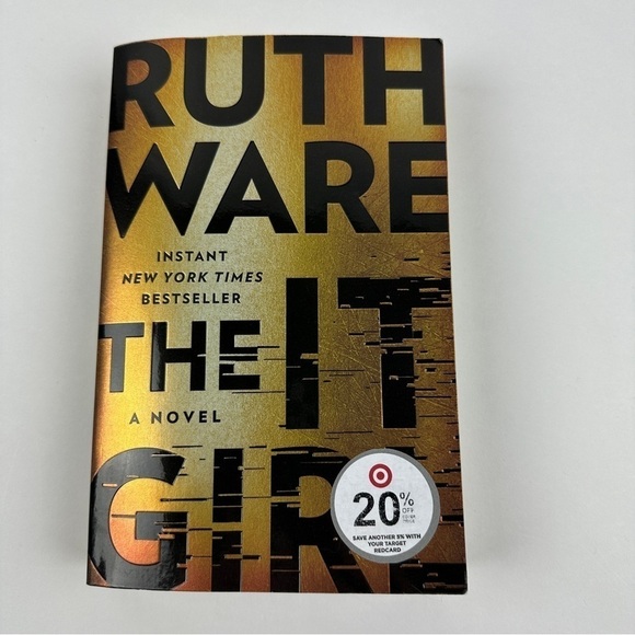 The IT Girl Book Ruth Ware Novel - Picture 1 of 3